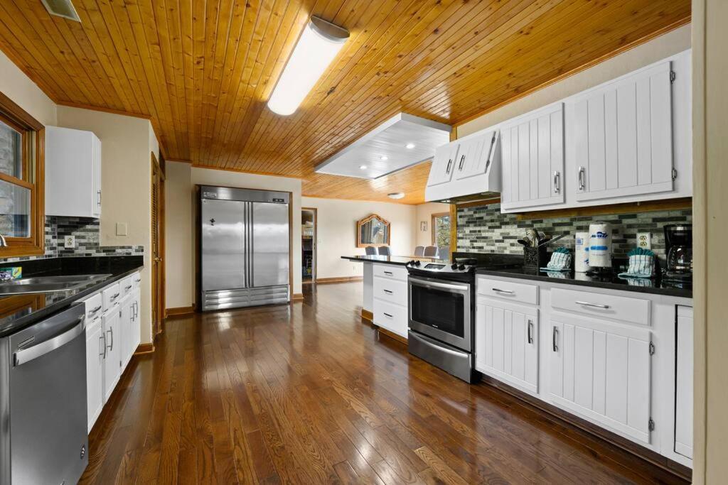 비둘기 포지 Crestview Estate 5 Acres-Heated Pool-5Min To Strip 빌라 외부 사진